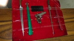 पिस्टल व खंजर बाळगणार्‍या दोन आरोपींना अटक!