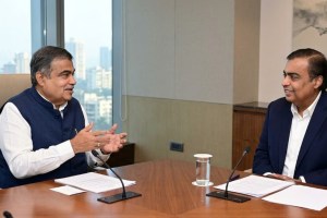 nitin gadkari and mukesh ambani
