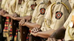 दोन कॅान्स्टेबलचा पोलीस अधीक्षकांना दणका