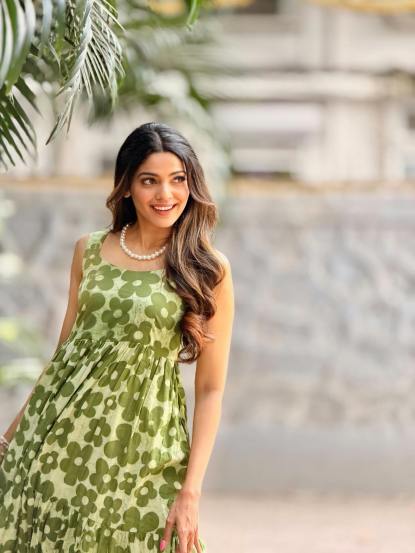 pooja sawant photos