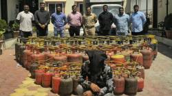 स्वयंपाकाच्या गॅसचा काळाबाजार; एक टाकी तीन हजार रुपयांना; ११३ टाक्या जप्त; काळेपडळ पोलिसांकडून एकाला अटक