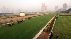 अन्वयार्थ: बिल्डरांच्या भुकेसाठी क्रीडांगणांचा घास