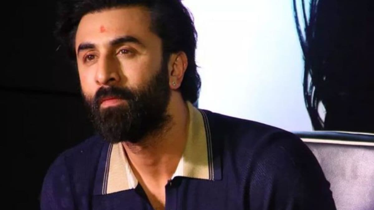 रणबीर कपूरच्या संस्कारांबद्दल ज्येष्ठ अभिनेत्याचे वक्तव्य; म्हणाले, “त्याला त्याच्या स्टारडमचा...”