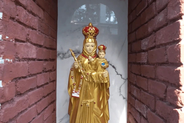 remo-dsouza-home-sabr-shiva-temple-lizelle