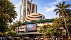 Share Market Opening Today 17 April 2026: सेन्सेक्स-निफ्टीची सावध सुरुवात! अमेरिकेत ‘नॅस्डॅक’चा नवा रेकॉर्ड, तर ट्रम्प यांच्या इराणसोबतच्या चर्चेने बाजारात आशावाद