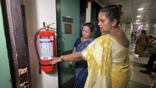 Sion Hospital fire safety issues Mumbai | Kishori Pednekar visit Sion Hospital | BMC hospital fire audit failure | Mumbai hospital safety standards news