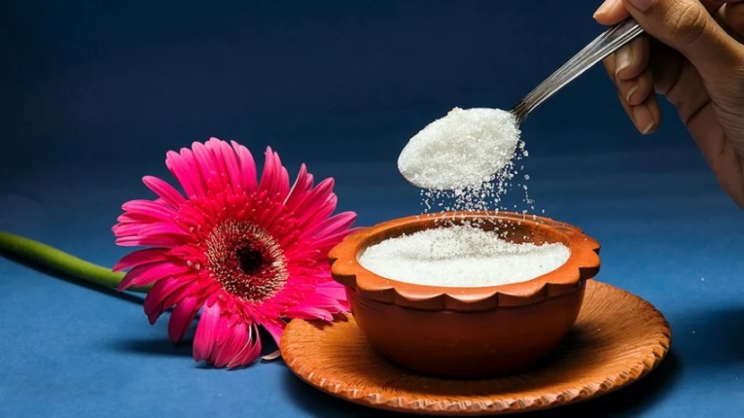 why Indians eat curd and sugar before auspicious work