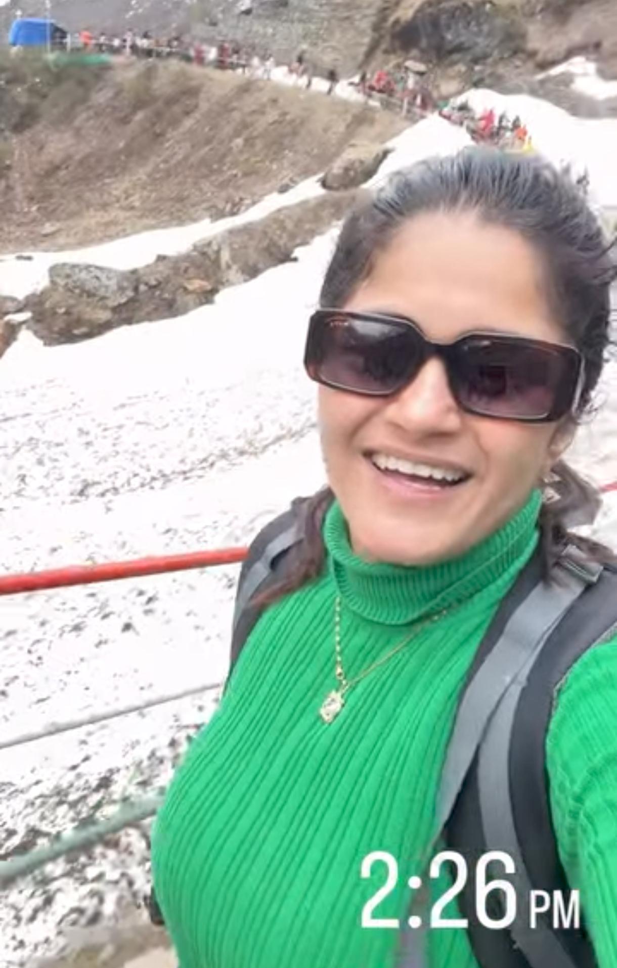 Vidisha Mhaskar Kedarnath Yatra photos treak updates