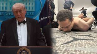 Live coverage White House Correspondents Dinner shooting | व्हाईट हाऊस डिनर गोळीबार लाईव्ह अपडेट्स | Secret Service evacuating Donald Trump | डोनल्ड ट्रम्प सुरक्षित सुरक्षा वेढा