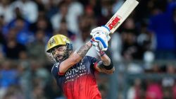 RCB vs KKR, IPL 2026: विराट कोहलीचा वर्ल्ड रेकॉर्ड! IPLच्या १९ हंगामात अशी कामगिरी करणारा ठरला पहिलाच फलंदाज