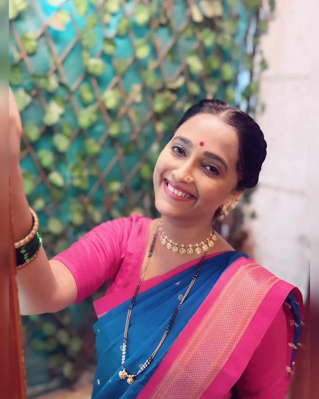 , Lagnanantar Hoilach Prem cast off-screen photos