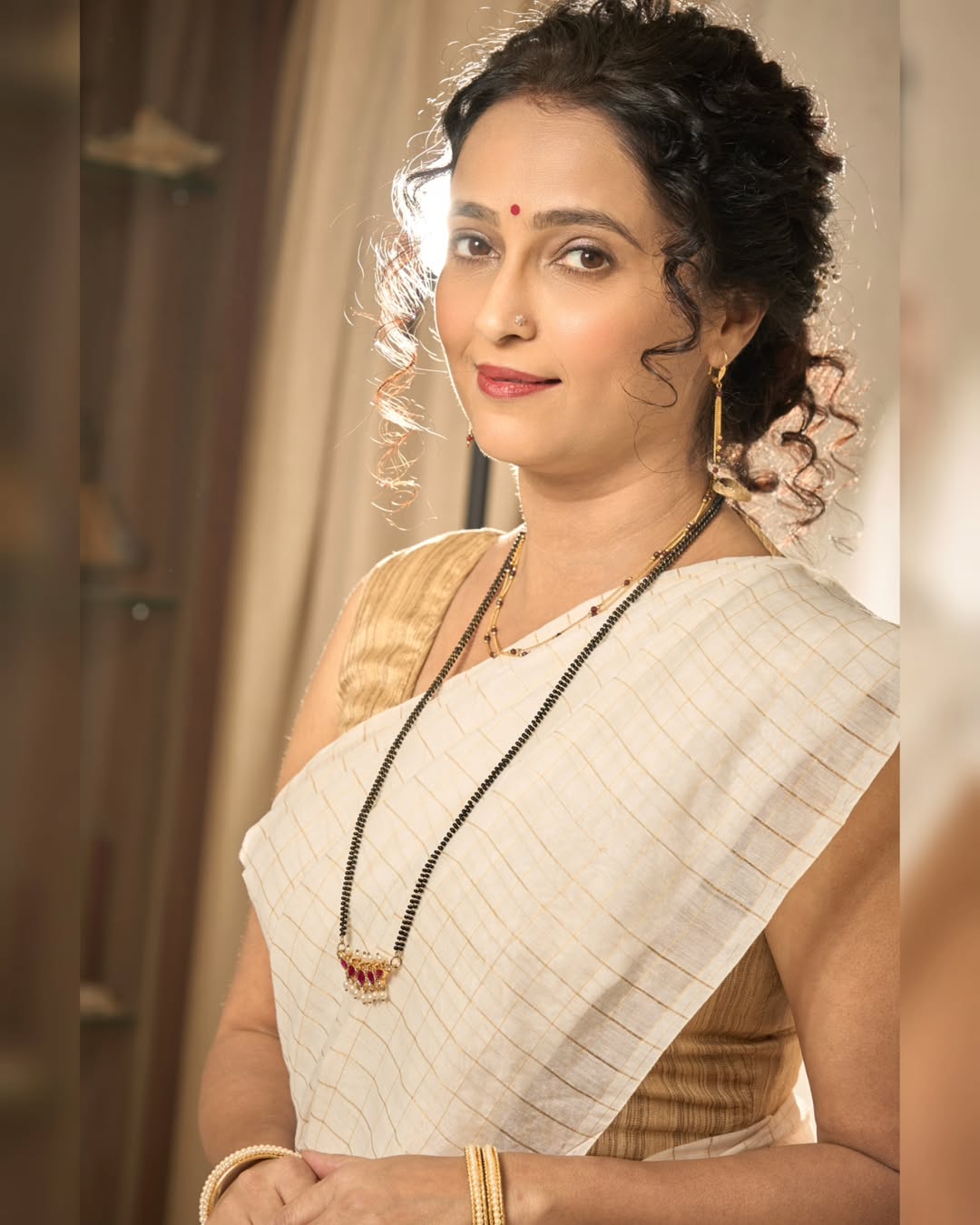 , Lagnanantar Hoilach Prem cast off-screen photos