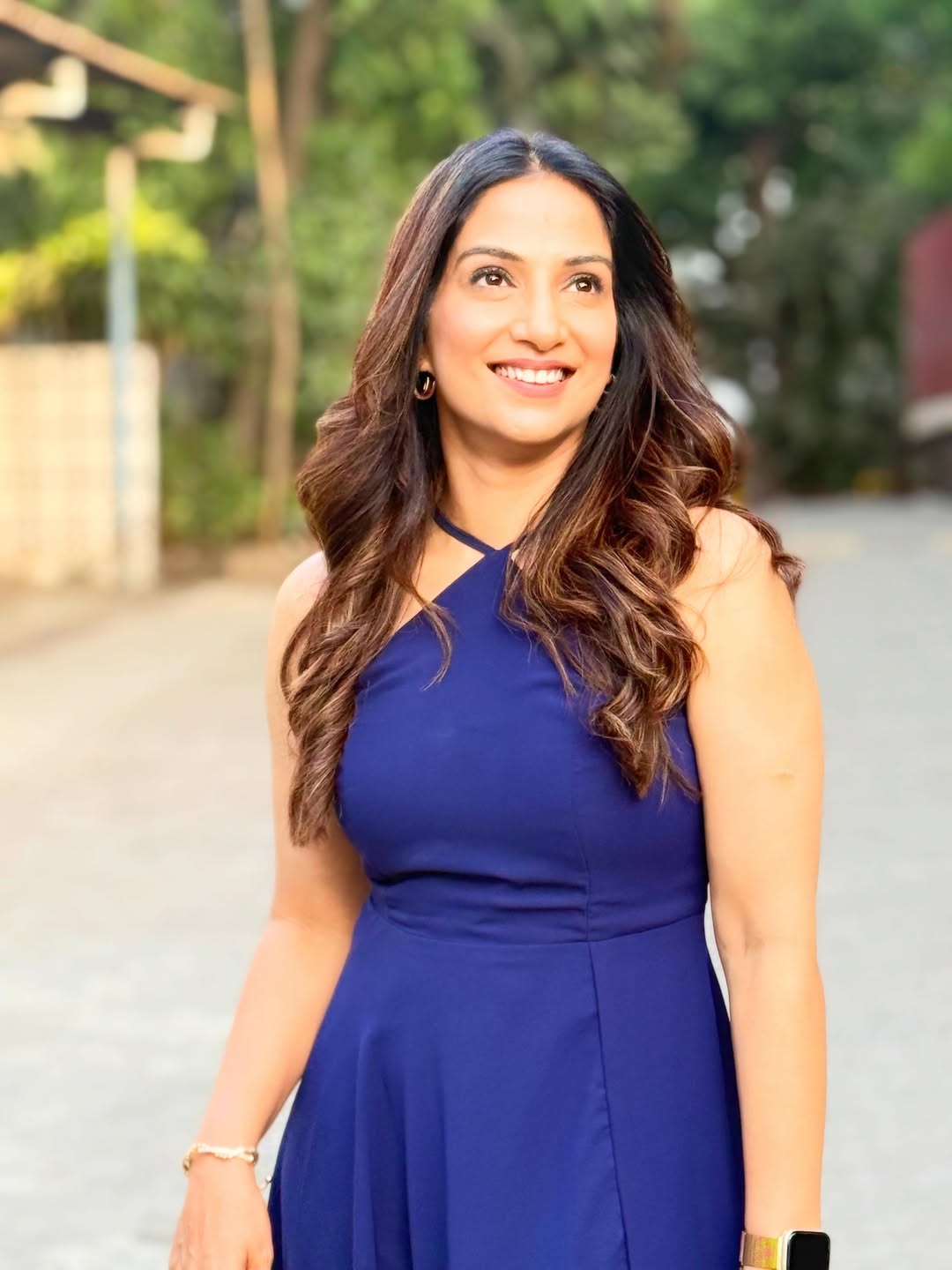 Veen Doghantli Hi Tutena Poorva Gokhale new look