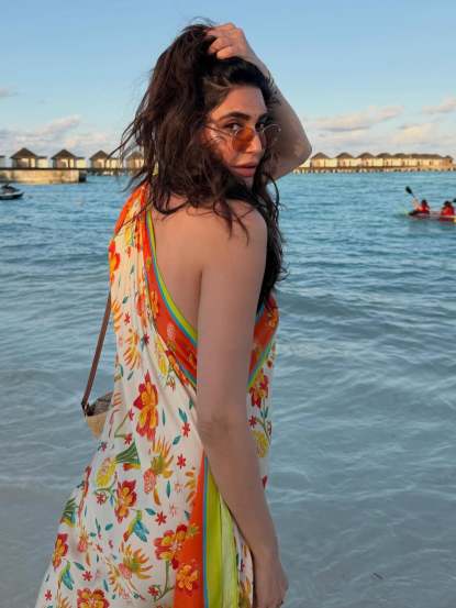 Karishma Tanna pregnancy look