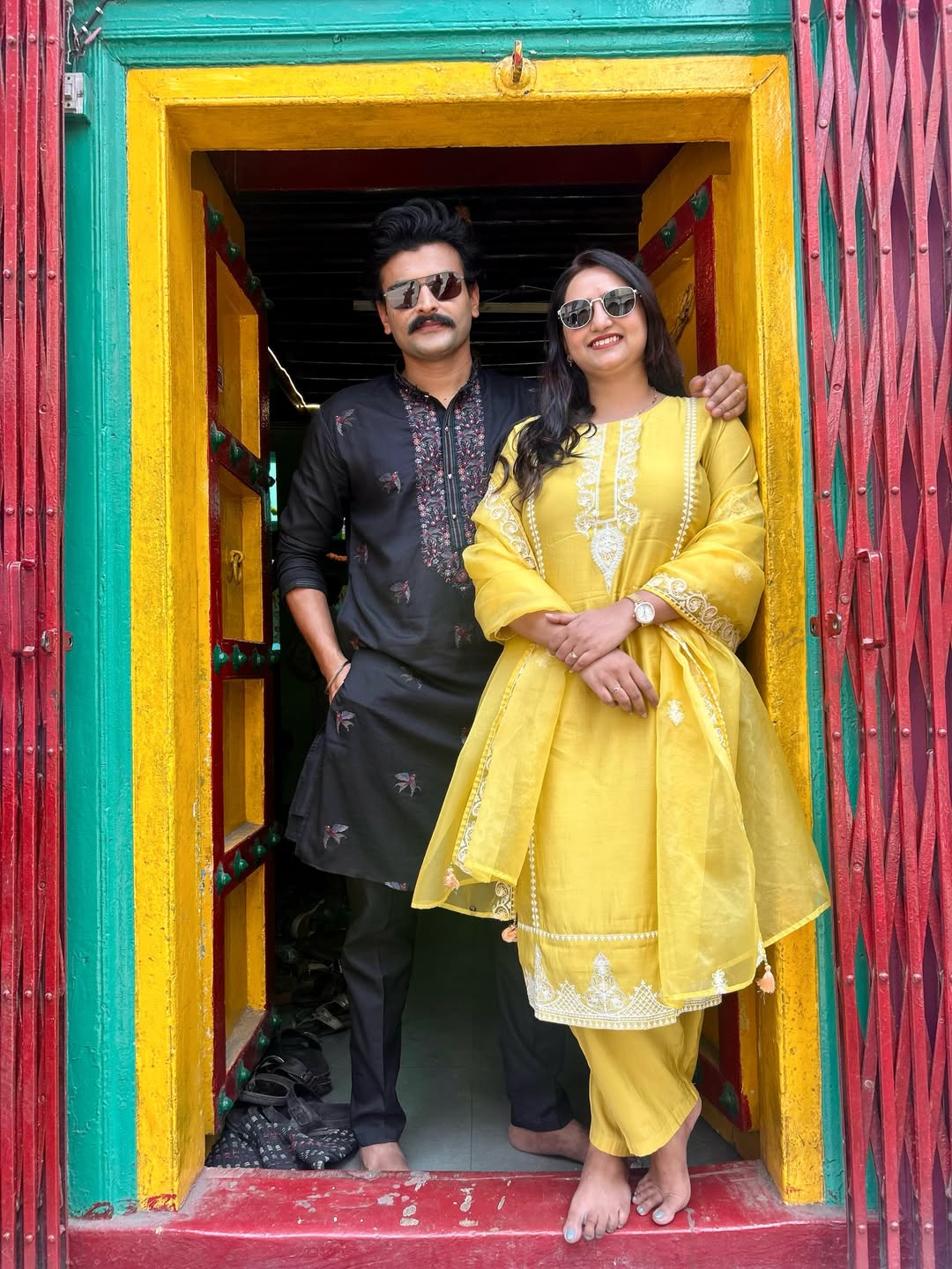 Sumeet Pusavale wife photoshoot in nashik