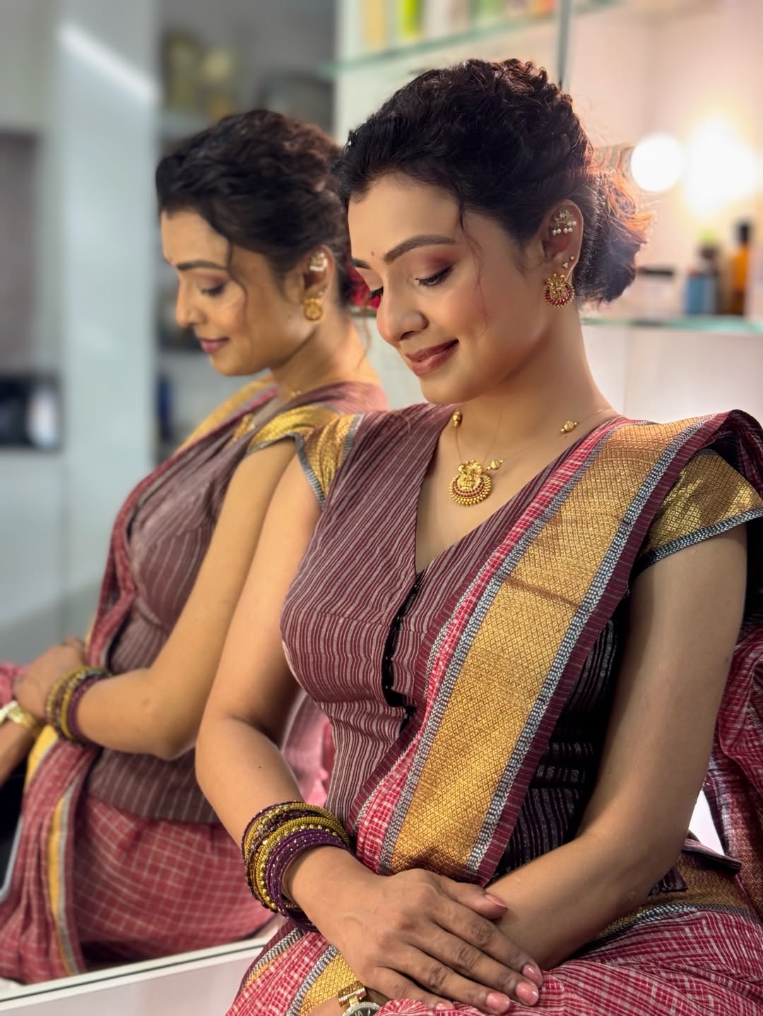 Mayuri Deshmukh stunning in red saree