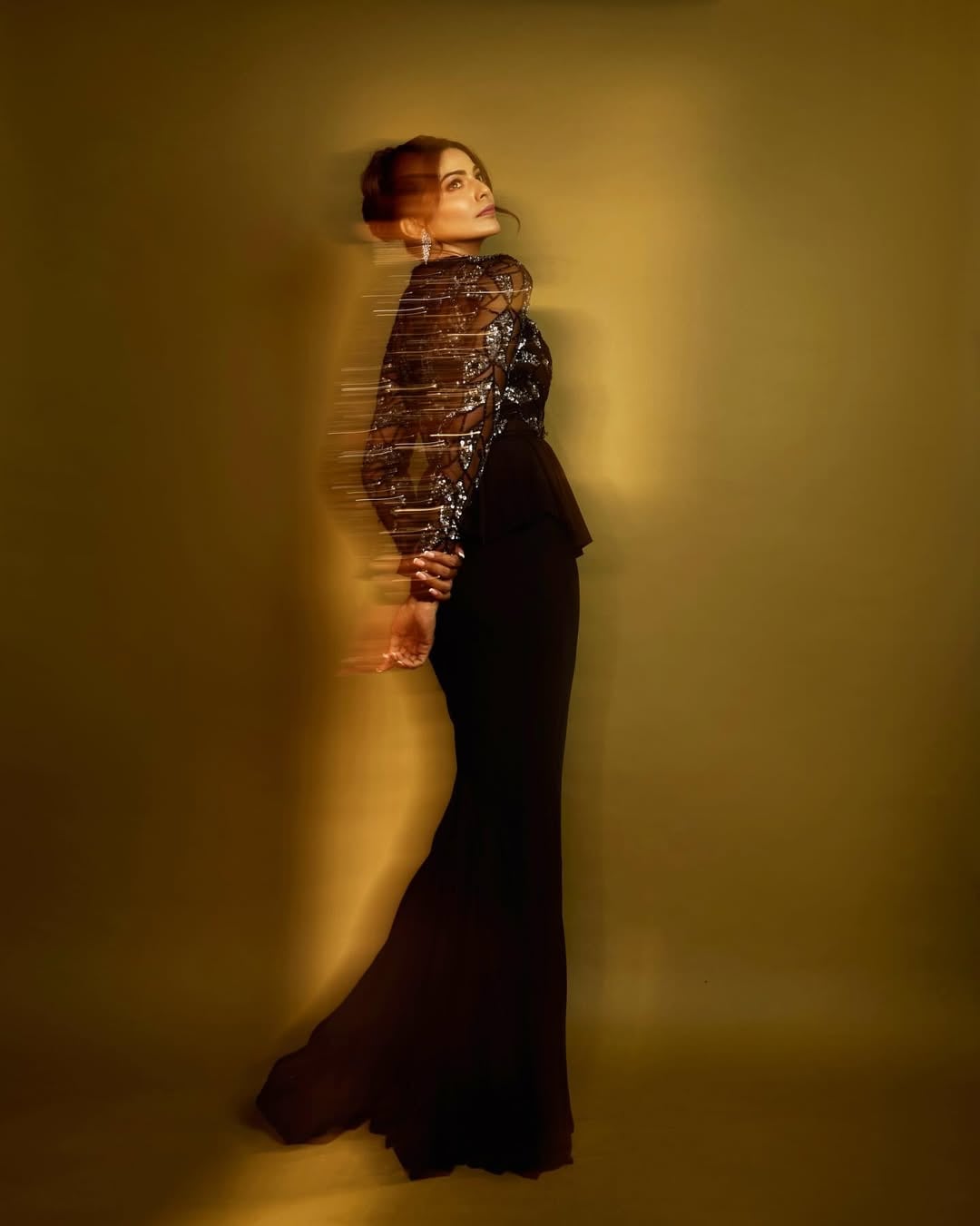 Pooja Sawant hot black gown look photos