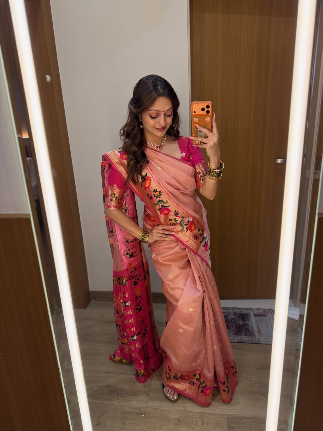 Mansi Naik Marathi Look