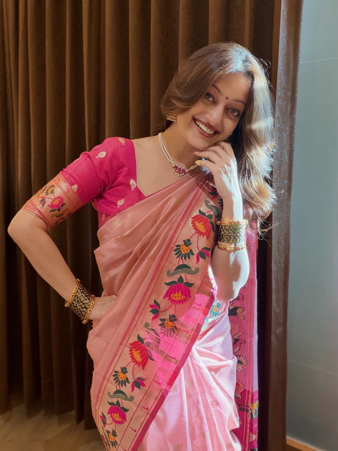 Mansi Naik Marathi Look