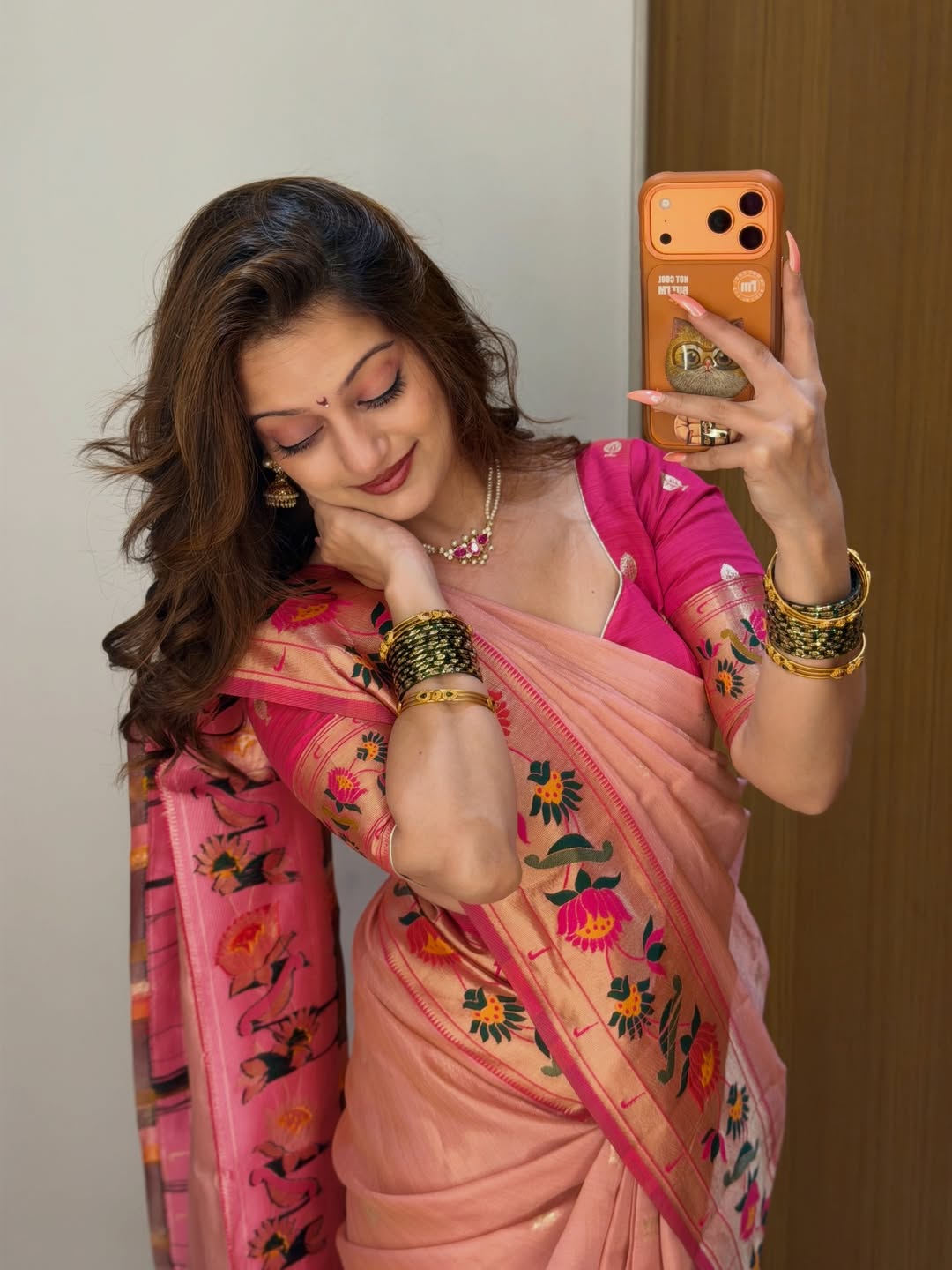 Mansi Naik Marathi Look