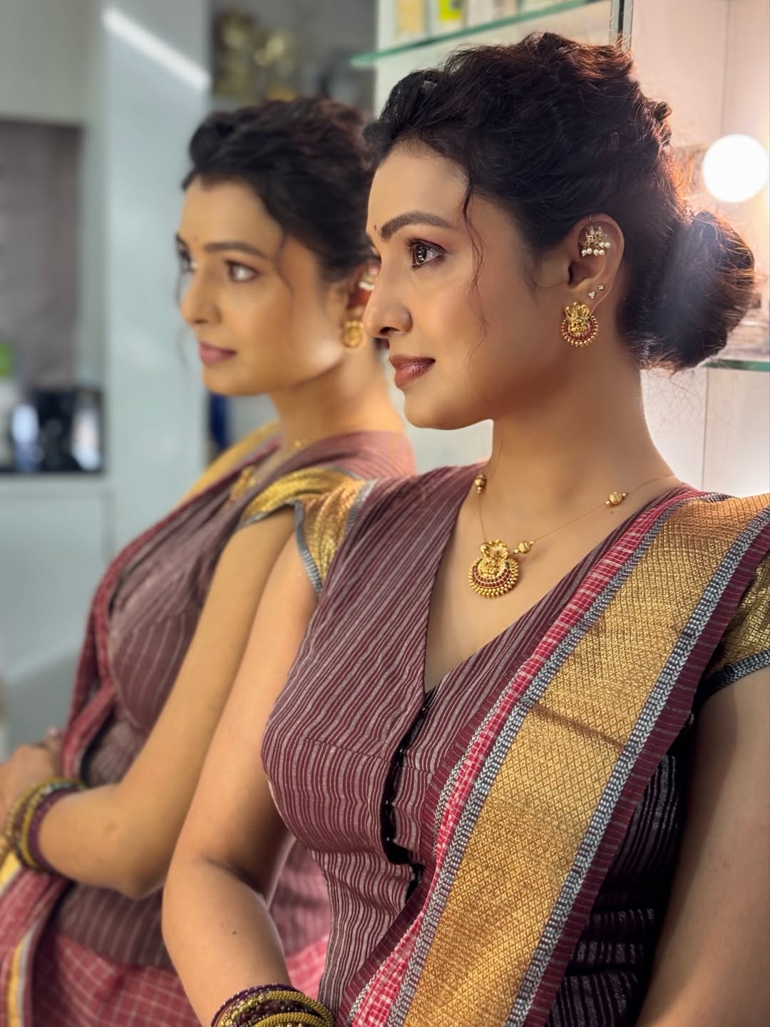 Mayuri Deshmukh stunning in red saree