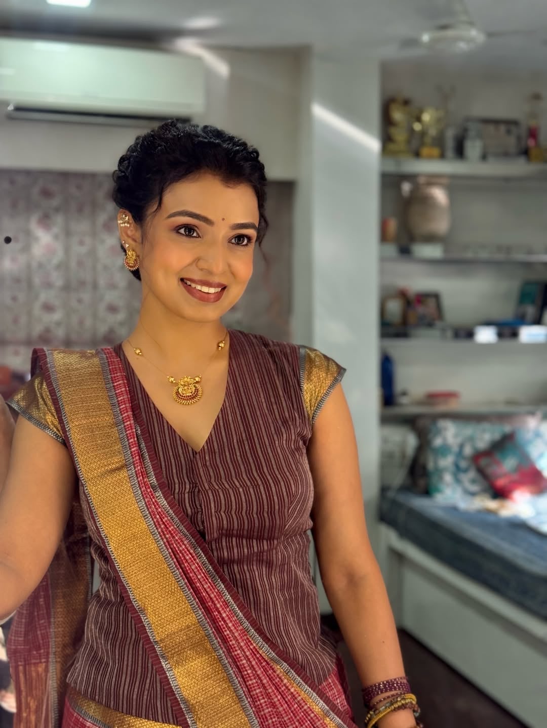 Mayuri Deshmukh stunning in red saree