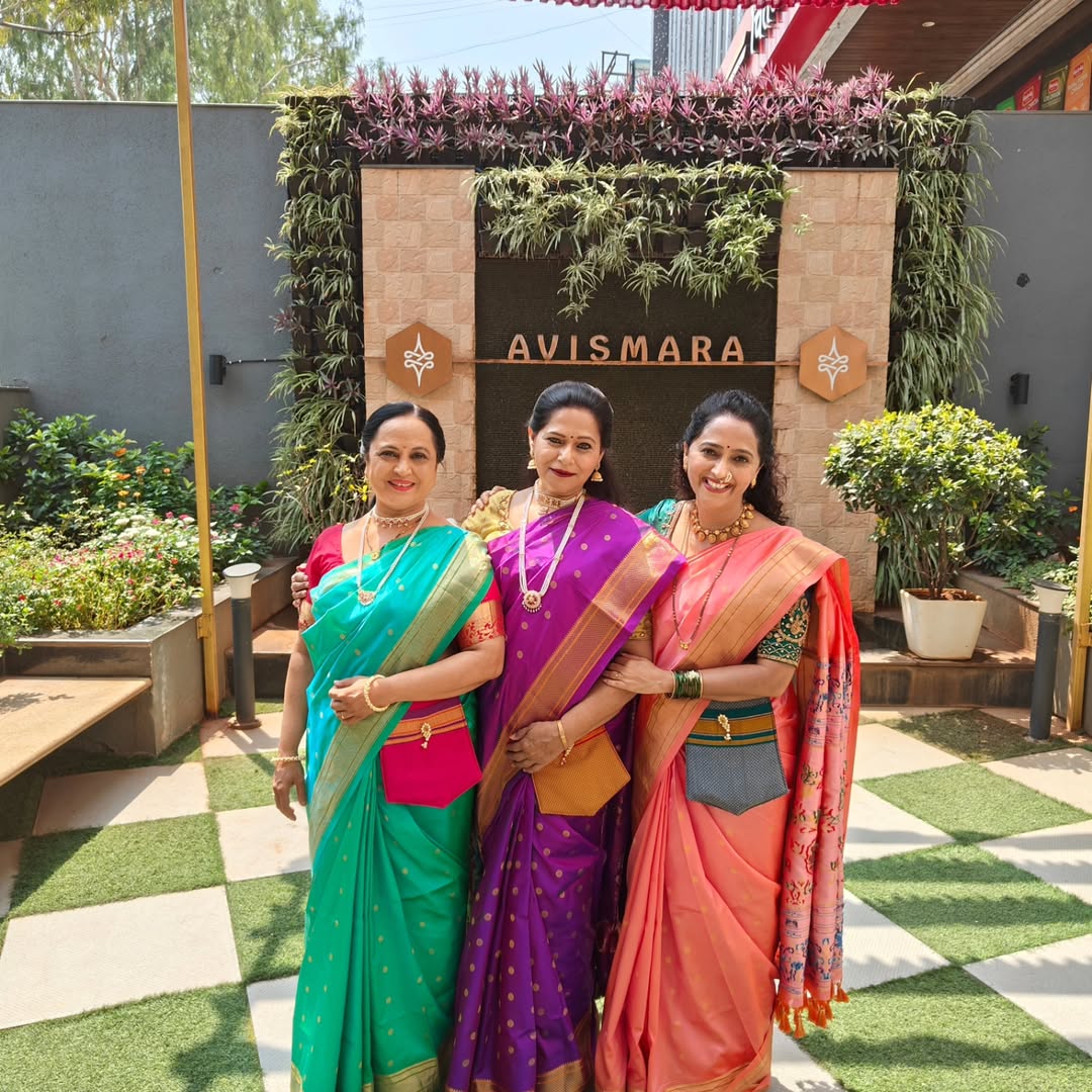 , Lagnanantar Hoilach Prem cast off-screen photos