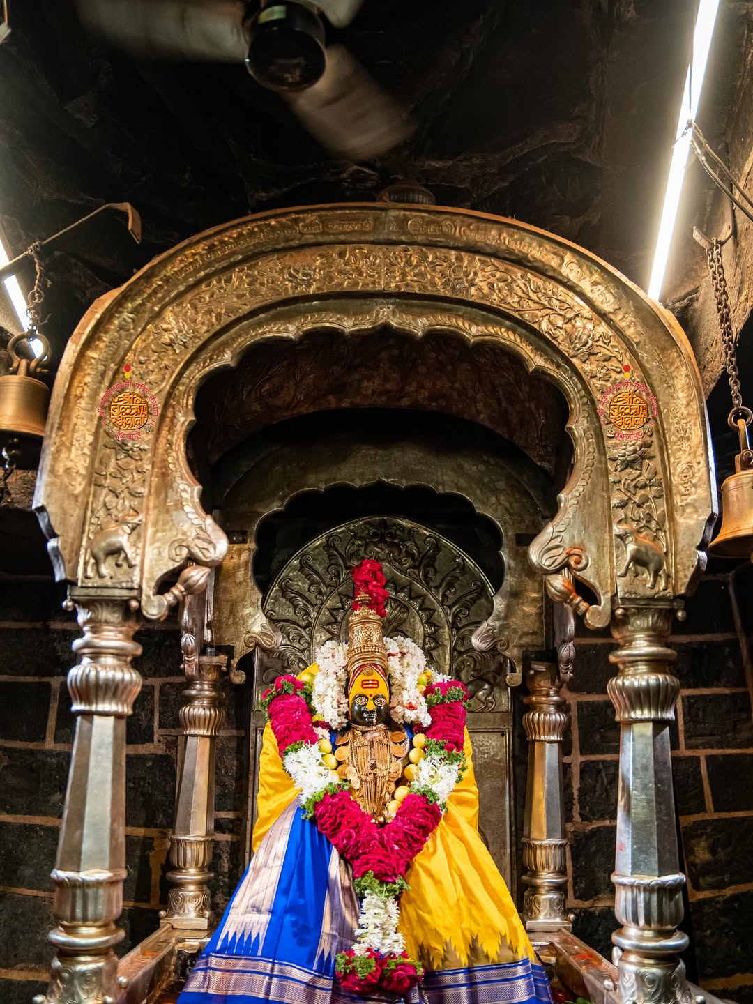 Vishal Nikam and Akshaya Hindalkar visit Tuljapur