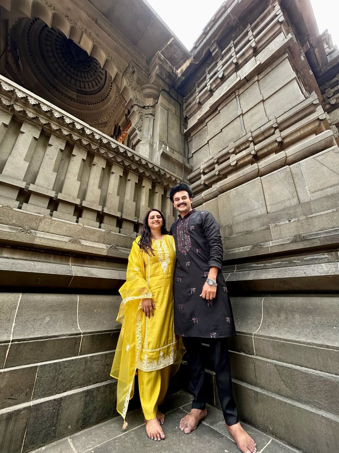 Sumeet Pusavale wife photoshoot in nashik