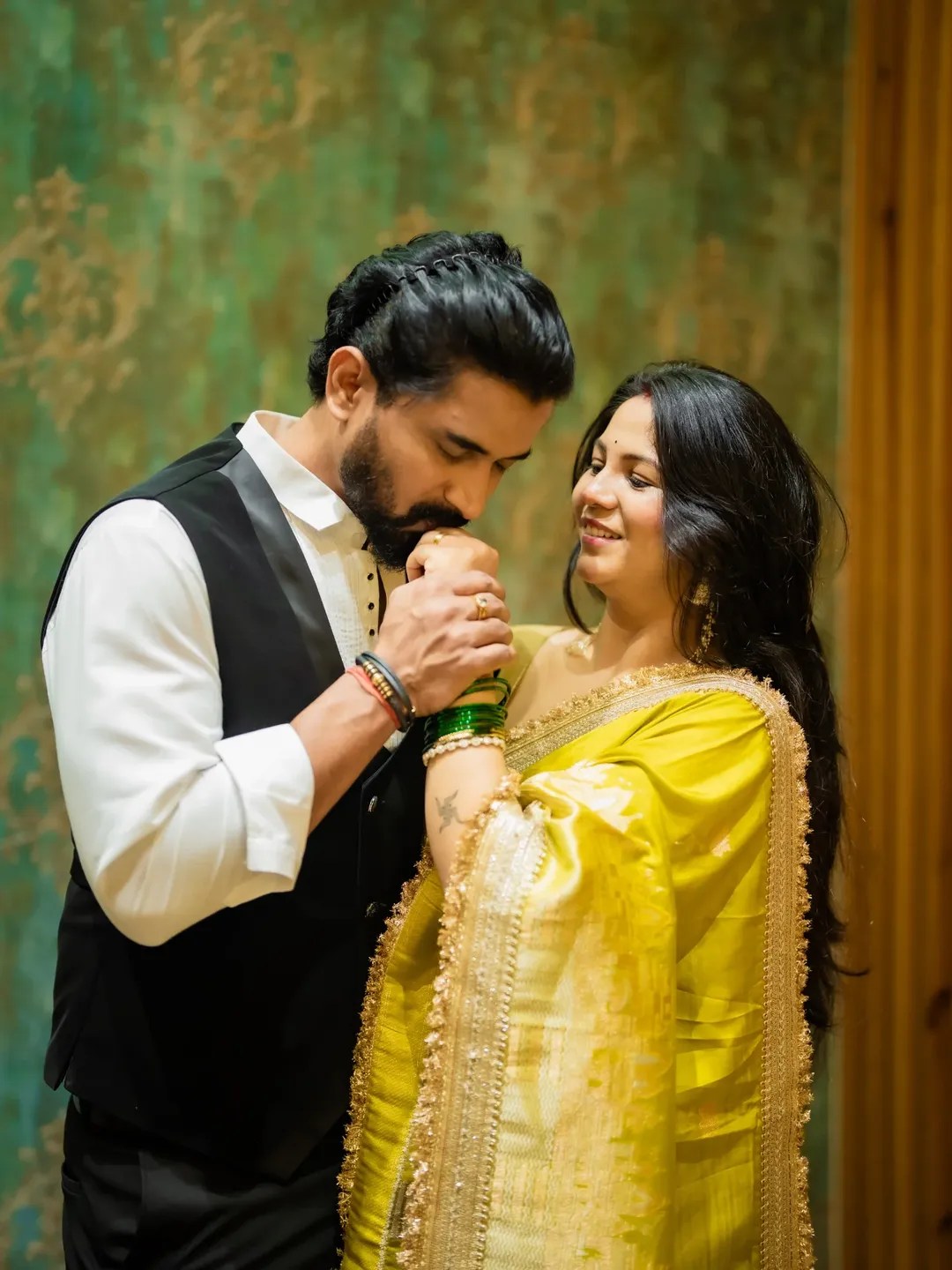 Dnyanada Ramtirthakar wedding photos