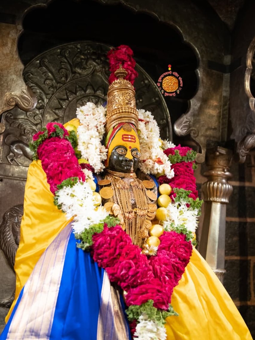 Vishal Nikam and Akshaya Hindalkar visit Tuljapur