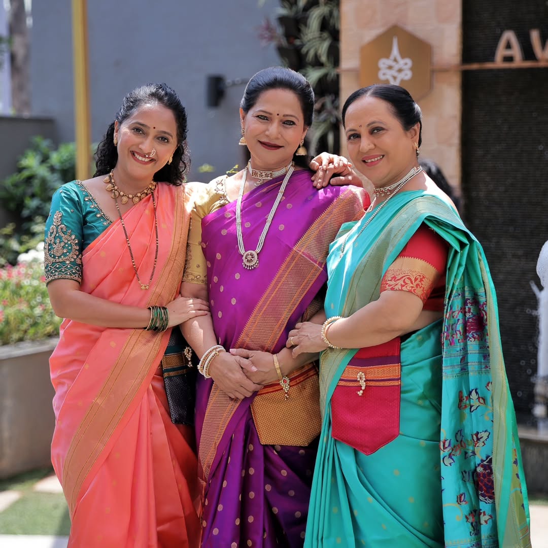 Lagnanantar Hoilach Prem cast off-screen photos