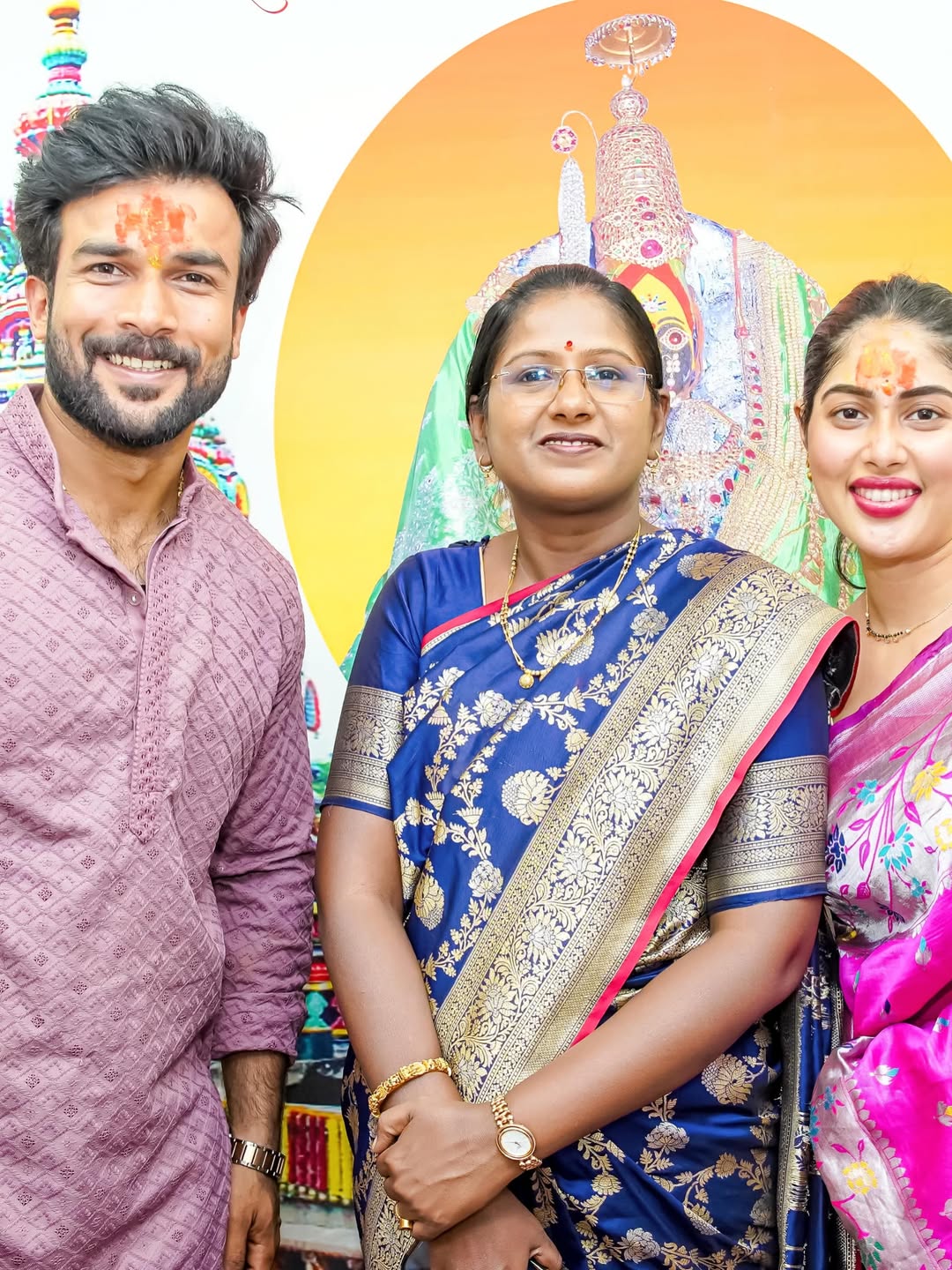 Vishal Nikam and Akshaya Hindalkar visit Tuljapur