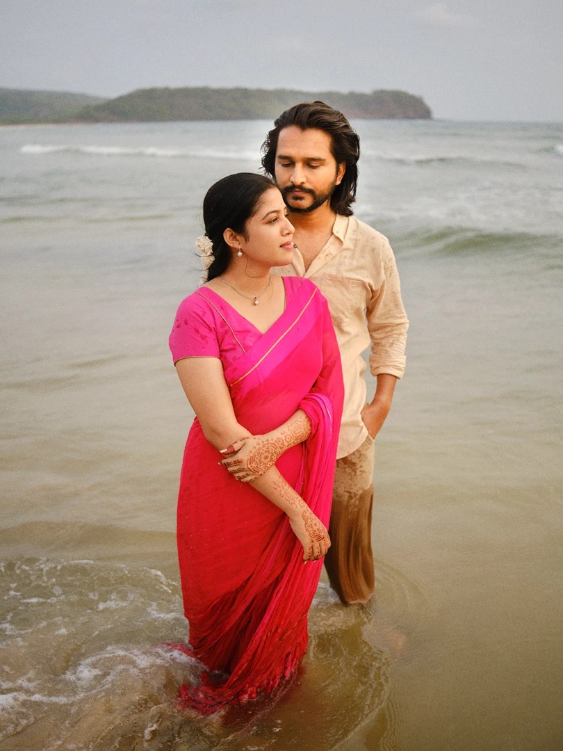 Swanandi Sardesai beach photos