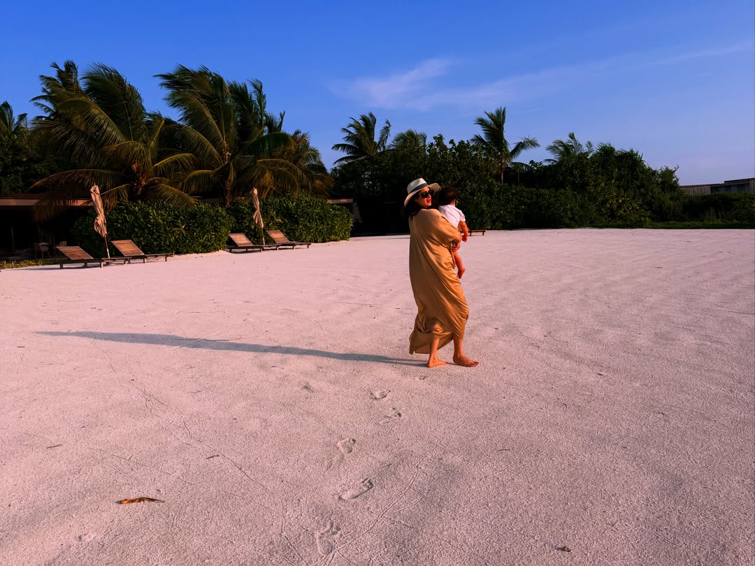 Zaheer Khan and Sagarika Ghatge Maldives vacation photos