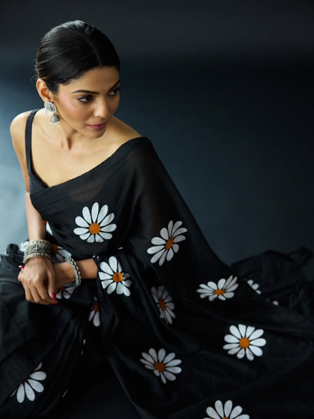 Pooja Sawant viral photos