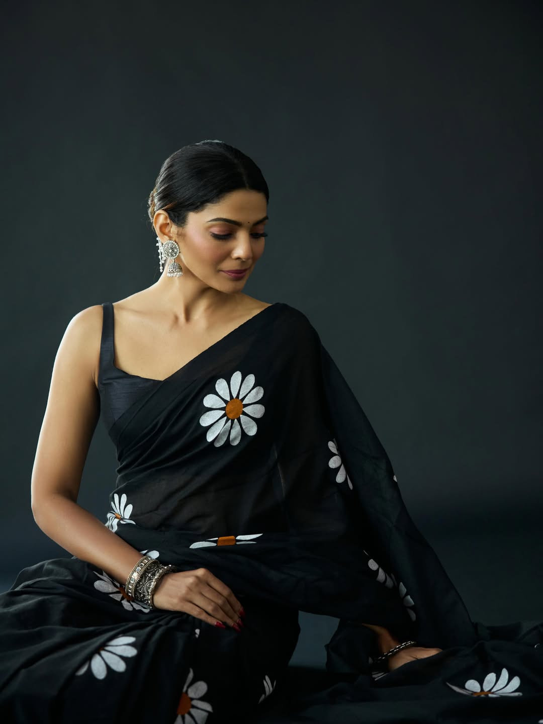 Pooja Sawant viral photos