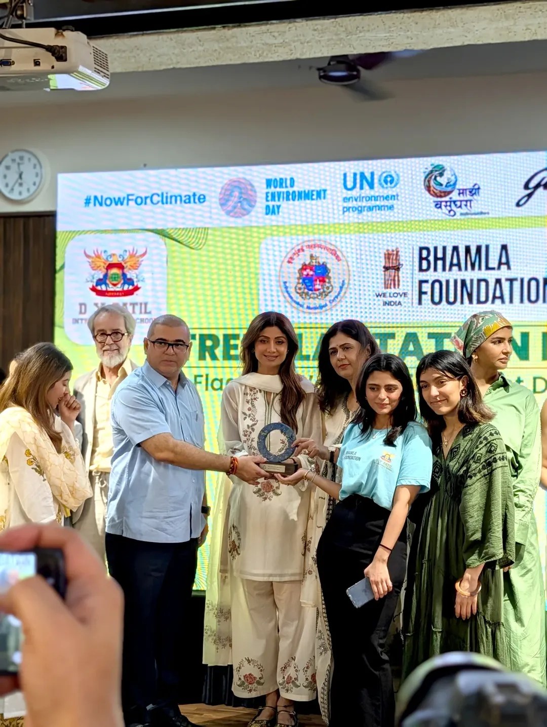 Shilpa Shetty tree plantation event bjp leader pankaja munde