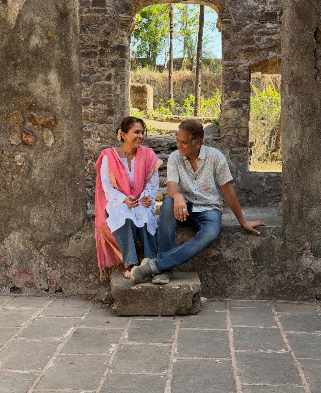 Aishwarya and Avinash Narkar romantic photoshoot