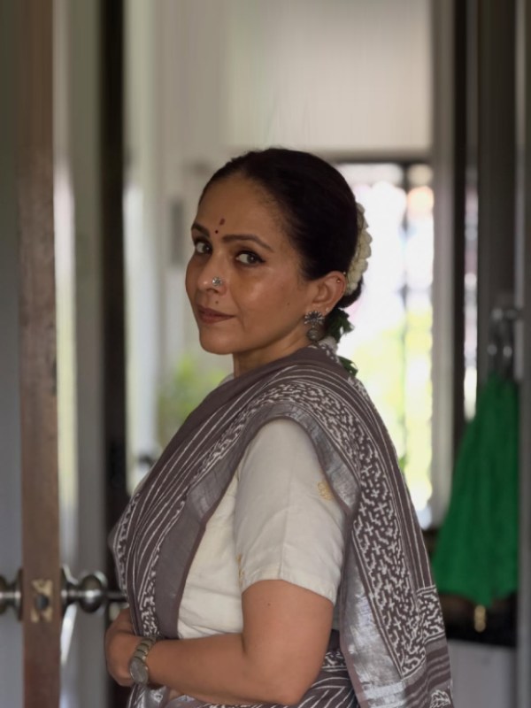 Aishwarya Narkar Grey Saree Look