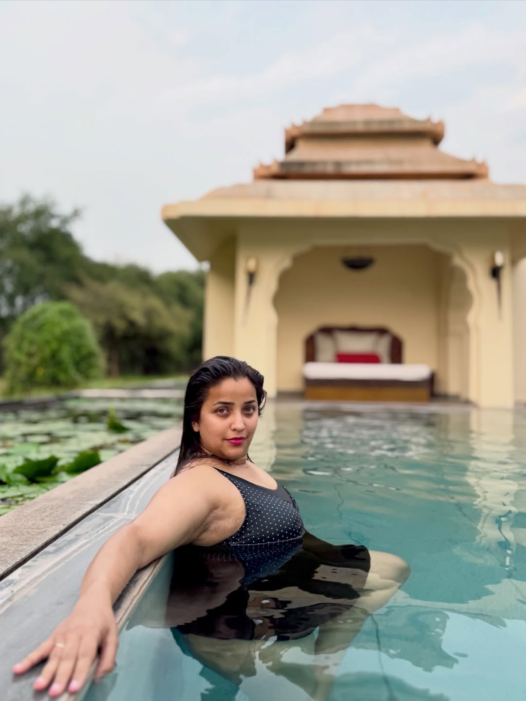 Apurva Nemlekar Tanuj Govalkar Hampi Honeymoon