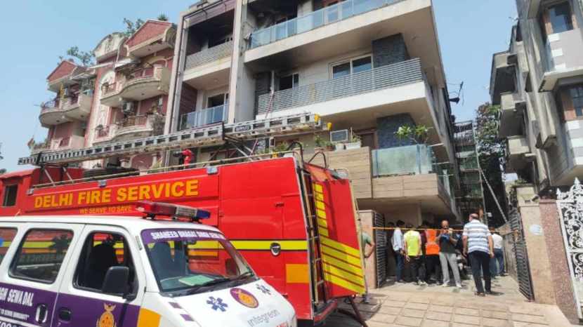 Delhi Fire News