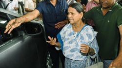 “पोलीस बोलावले तरी घर सोडणार नाही”; नोटीसनंतर देखील सरकारी निवासस्थान सोडण्यास माजी मुख्यमंत्री राबडी देवींचा नकार