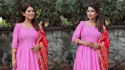 Photos: ‘घरोघरी मातीच्या चुली’ मालिकेतील शर्वरीचा गुलाबी अनारकली ड्रेसमधील लूक पाहिलात का?