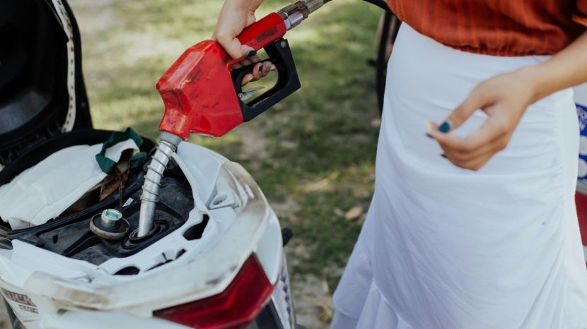 Electric vs Petrol Scooter 