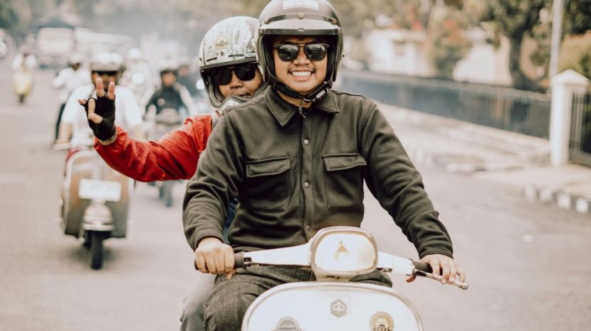 Electric vs Petrol Scooter 