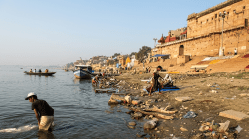 “गंगेत मांसाहारी अन्न टाकल्याने हिंदूंच्या भावना दुखावू शकतात”; इफ्तार पार्टी प्रकरणी अलाहाबाद उच्च न्यायालयाची टिप्पणी!