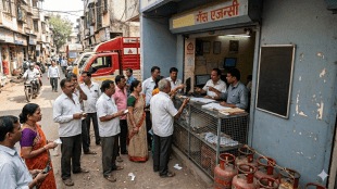 Dombivli gas cylinder booking issue | LPG cylinder shortage Maharashtra | Gas agency black marketing complaints | Domestic gas booking cancelled automatically