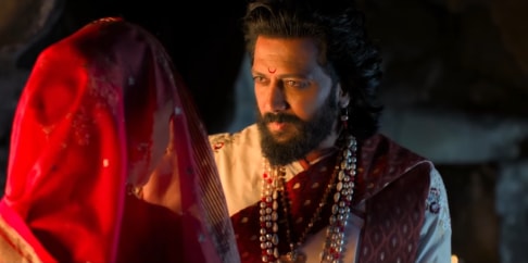 जिनिलीयाने या चित्रपटाची निर्मिती केली आहे आणि यामध्ये महाराणी सईबाई यांची भूमिकासुद्धा साकारली आहे.