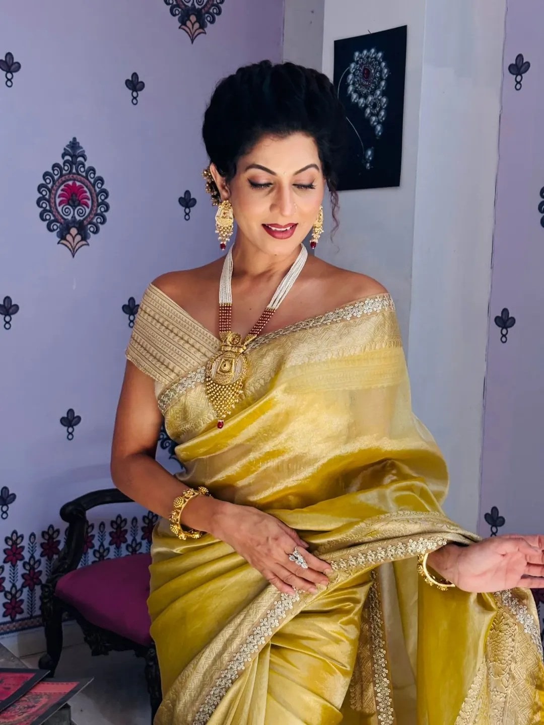 Maadhavi Nemkar Shimmery Saree Look